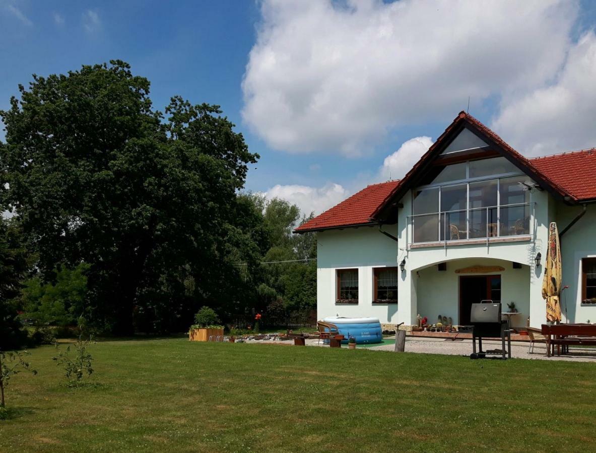 Ferienwohnung V Prirode Na Okraji Frenstatu Pod Radhostem Frenštát pod Radhoštěm Exterior foto